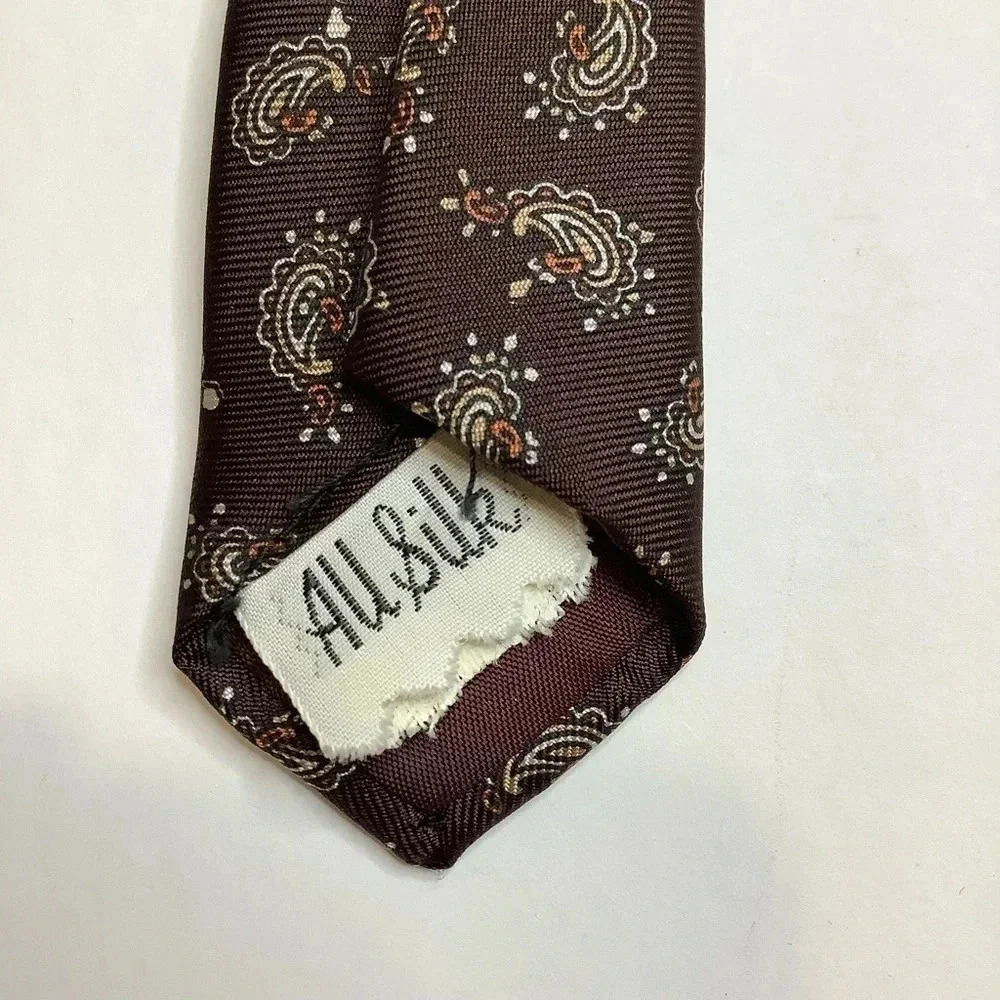 Vintage Nino Cerruti 100% Silk Tie Brown Orange Paisley Foulard Necktie 3" - Picture 3 of 11